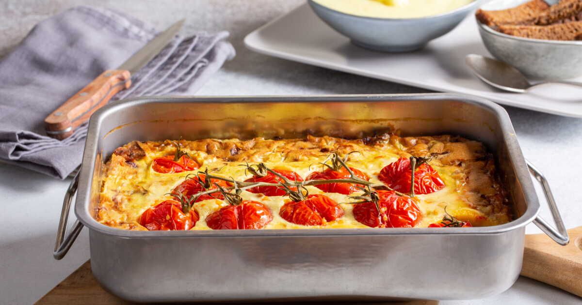Un clafoutis salé original : la nouvelle façon de savourer tomates et mozzarella