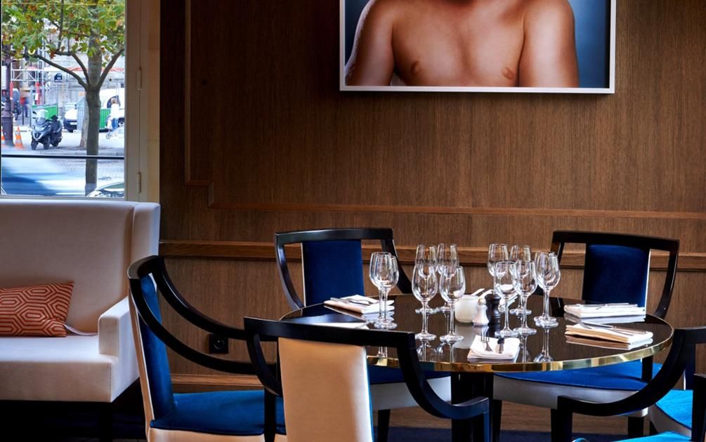 À la découverte du Victoria 1836 : une brasserie d'exception face à l'arc de Triomphe