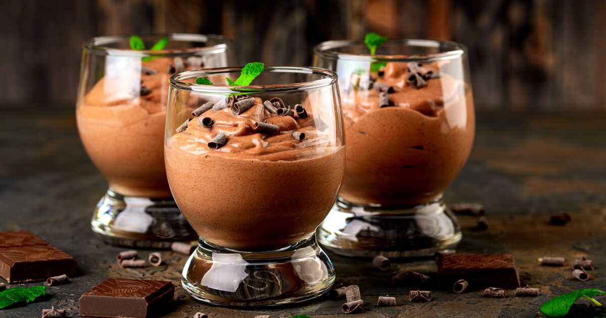 Découvrez la mousse au chocolat de Cyril Lignac : une recette audacieuse à savourer