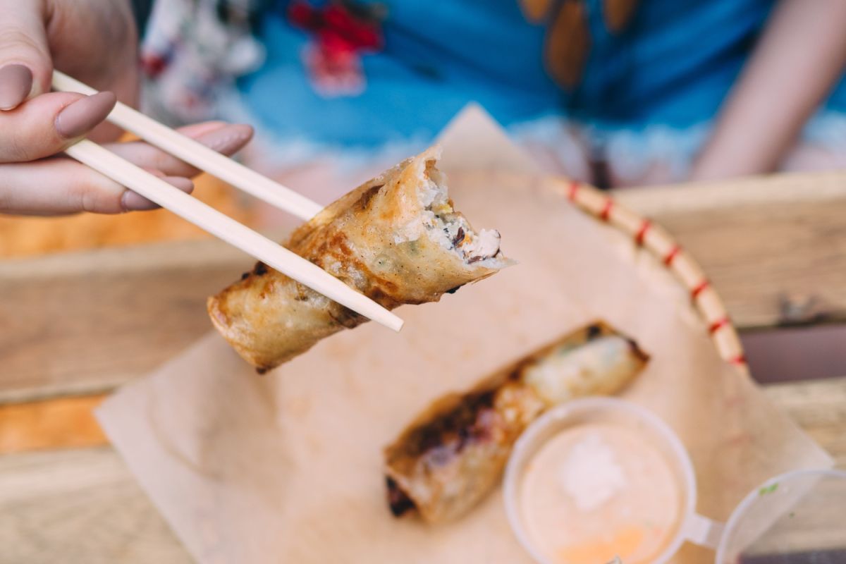 Comment bien manger des nems ?