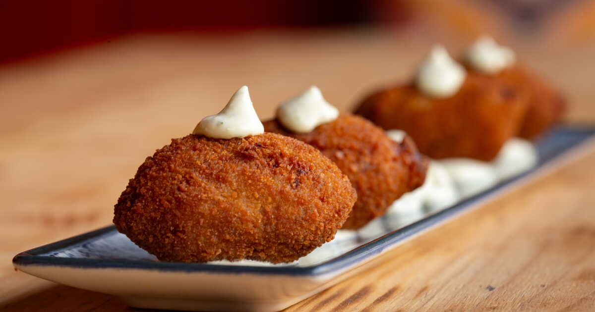 Des croquettes au chorizo croustillantes en un clin d'œil