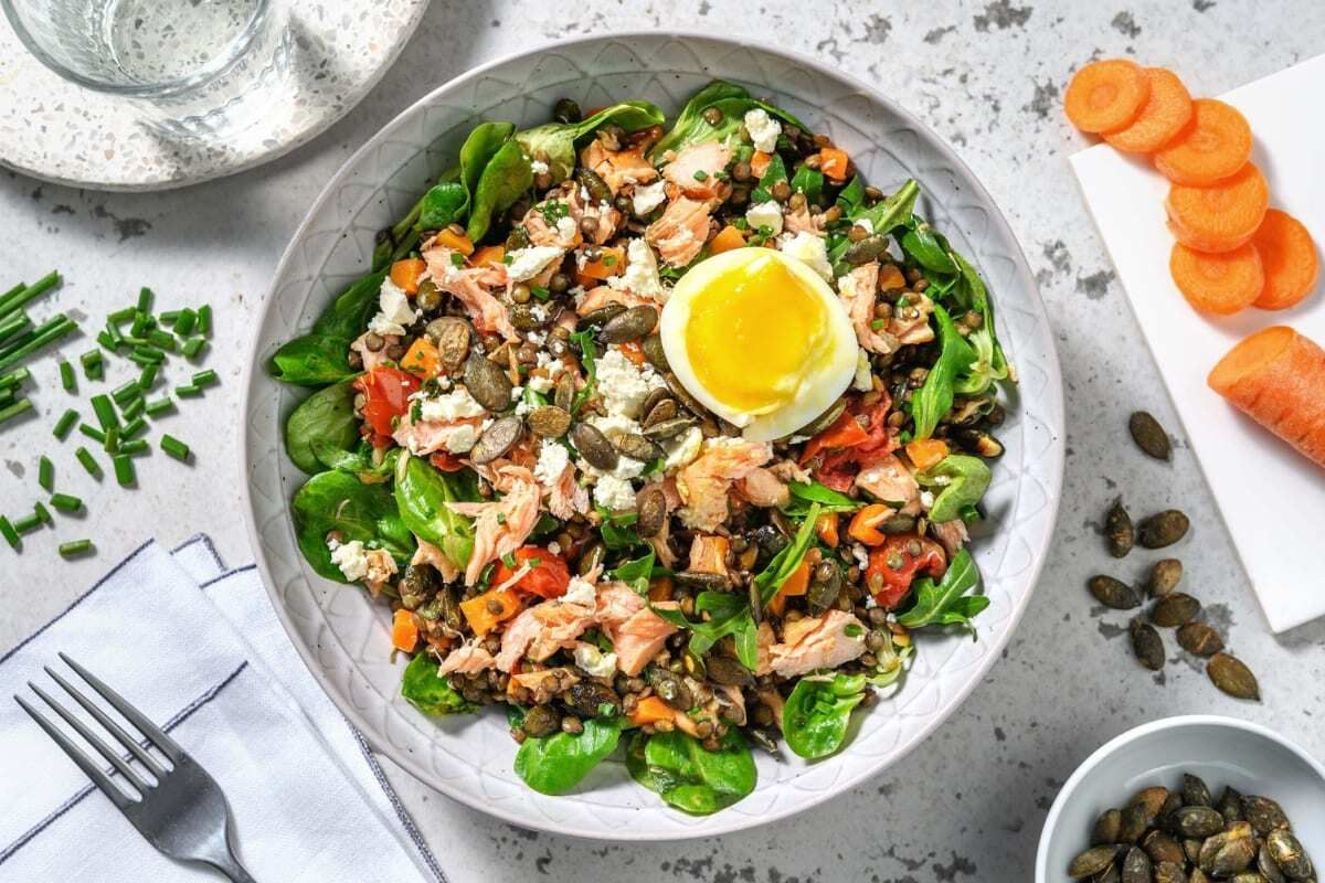 Découvrez la salade de lentilles vertes et saumon fumé, un délice léger et gourmand
