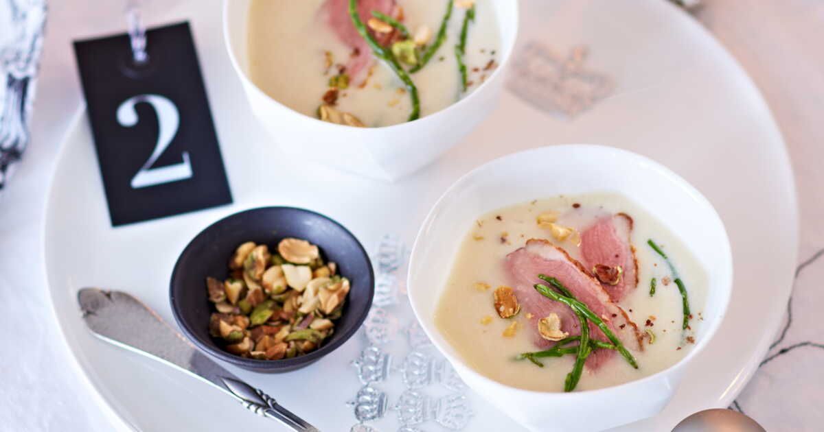 Une velouté raffiné de topinambours au goût fumé