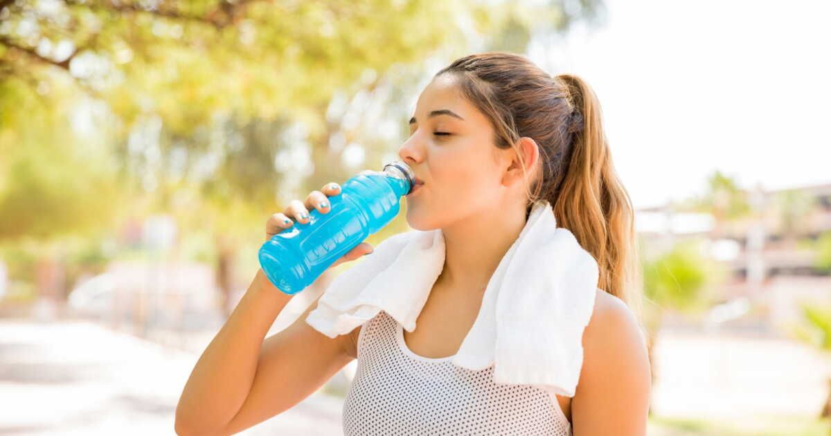 les dangers cachés des boissons énergisantes pour les sportifs