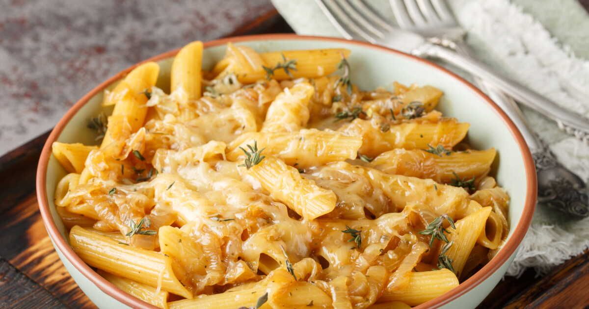 La fusion gourmande : rigatoni et soupe à l'oignon à découvrir