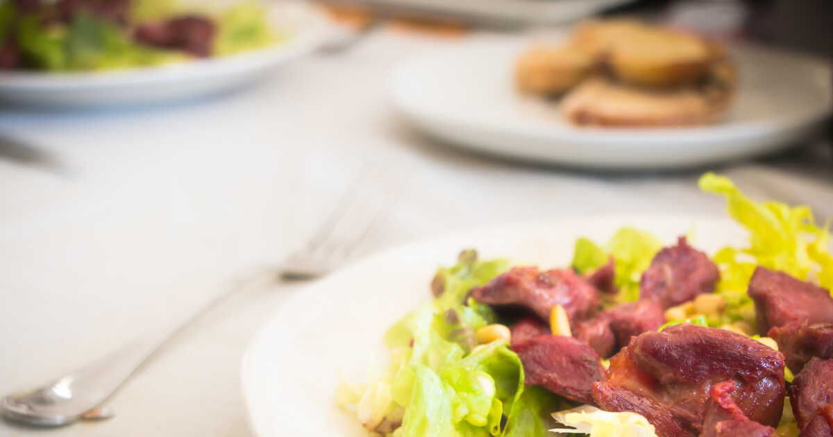 Découvrez les secrets d'une salade périgourdine réussie