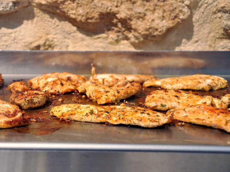 Découvrez la plancha : votre alliée pour une cuisine saine et savoureuse