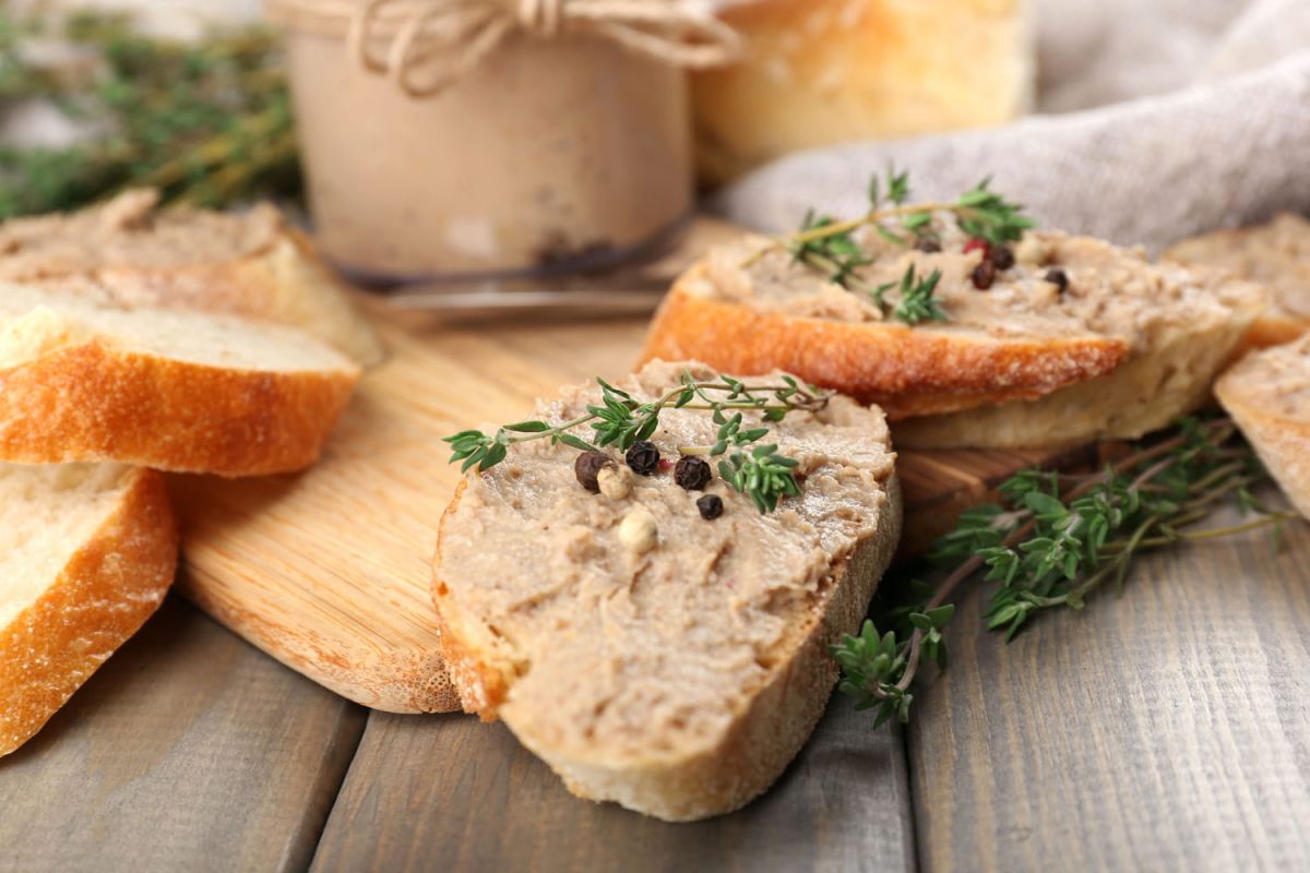 Transformez vos restes de poulet rôti en rillettes savoureuses