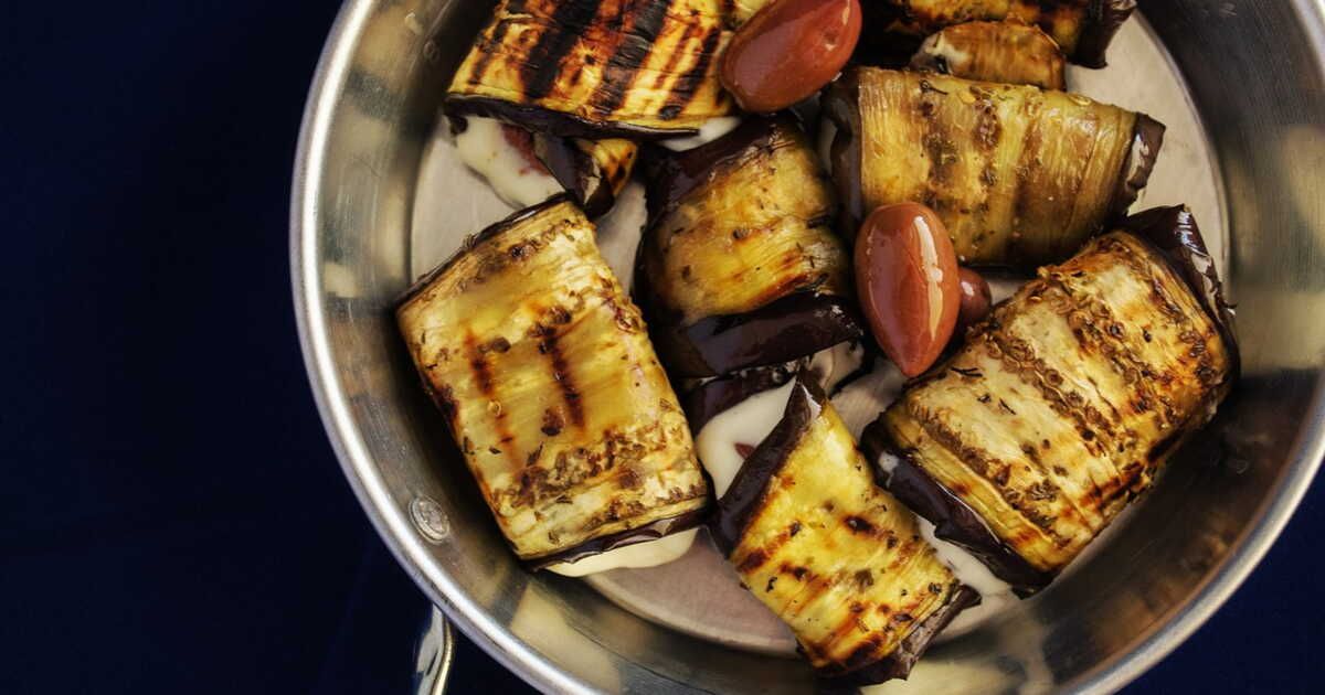 Roulés d’aubergines à la feta : une recette estivale délicieuse et facile à réaliser
