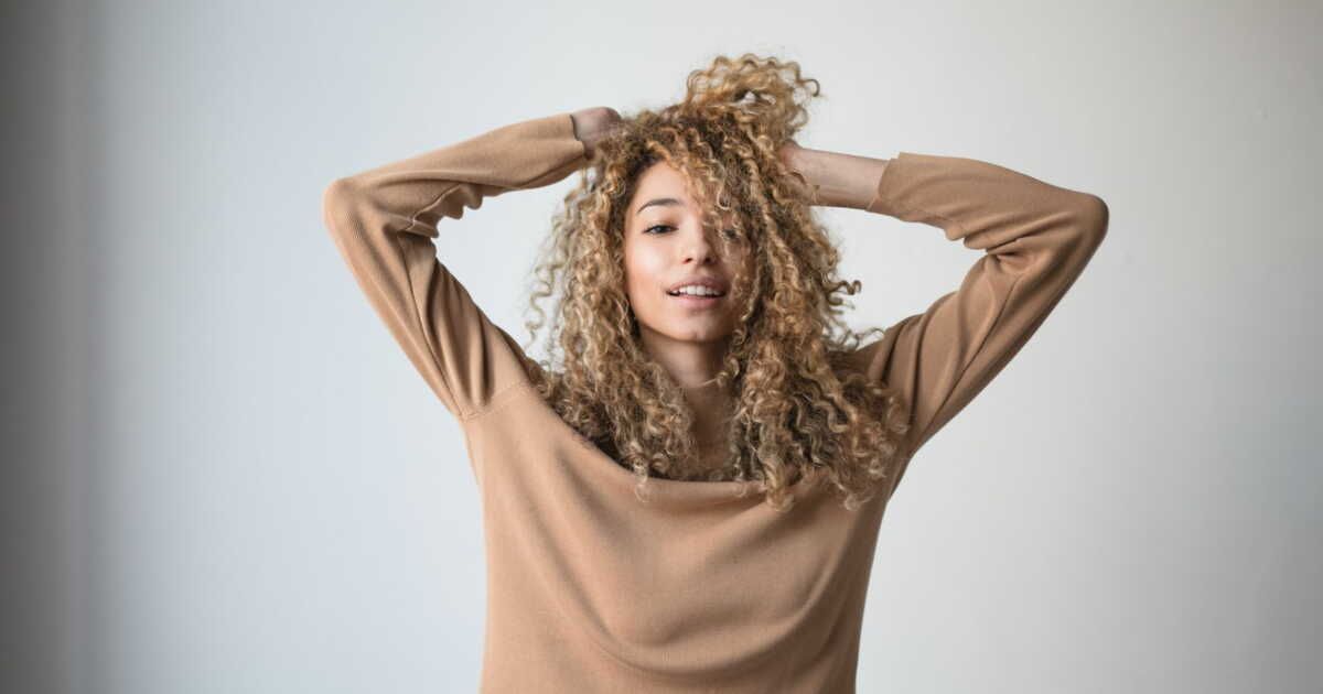 Comment votre assiette influence la beauté de vos cheveux