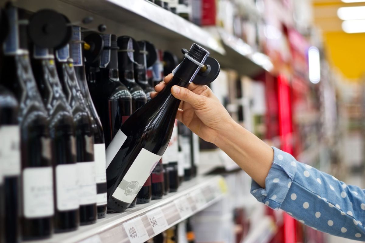 Pesticides : les 4 vins de supermarché à fuir, selon 60 Millions de consommateurs